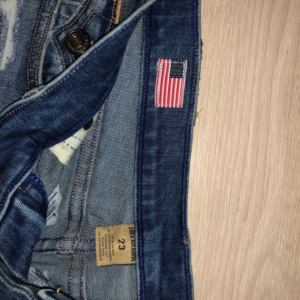 True Religion Low Rise Jeans Shorts - Picture 4 of 4